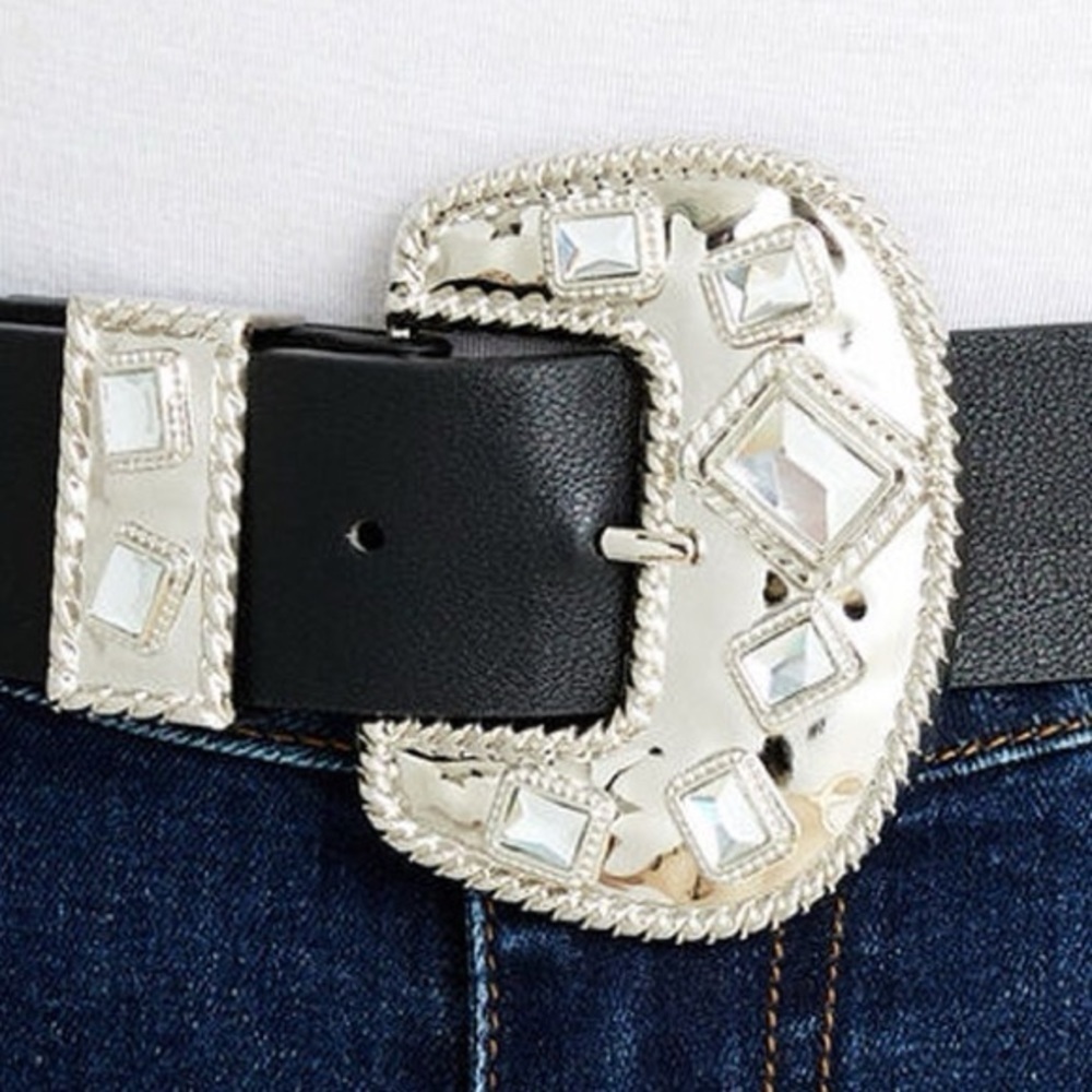 Ashley Stewart Size 1X Silver Stone Faux Black Leather Belt (J32.9) - Picture 2 of 5